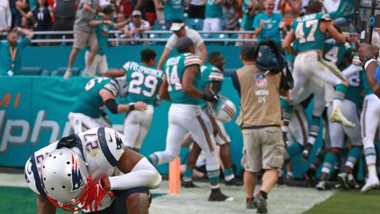 Final: Miami 34, New England 33 - Dolphins shock Patriots with 69-yard TD as time expires taken at Hard Rock Stadium (Patriots)