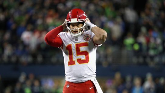Bedard: Patrick Mahomes has 'struggled' against the Cover 3 - what Patriots can and can't borrow taken at BSJ Headquarters (2018 AFC Playoffs)