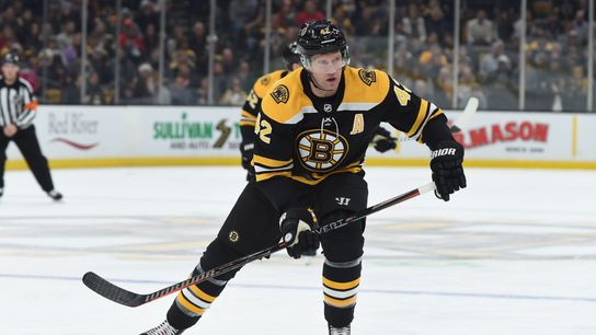 Notebook: With Chara & Bergeron out, David Backes making his presence felt in B’s locker room taken at Warrior Ice Arena (Bruins)