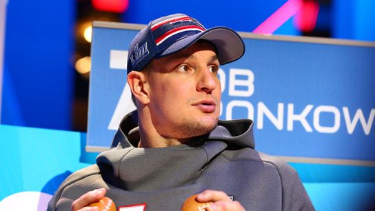 First and 10: Patriots steamed at Easterby, Gronkowski welcomed in Buffalo, and much more taken at BSJ Headquarters (Patriots)