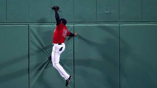 Final: Blue Jays 10, Red Sox 8 taken at Fenway Park (All Articles)