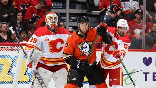 Nick Ritchie to make Bruins’ debut Tuesday, Ondrej Kase given extra time to ‘acclimate’ taken at Warrior Ice Arena (Bruins)