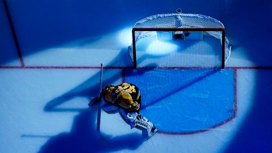 Final: Hurricanes 3, Bruins 2 - Canes overpower shorthanded B's taken at BSJ Headquarters (Bruins)