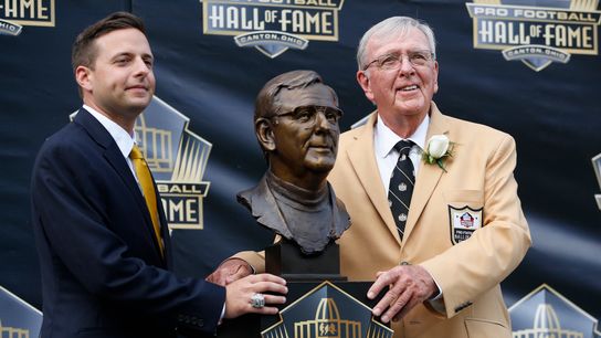 Bedard: Could Eliot Wolf help contribute to a Patriots draft resurgence? Bucs coming for Brady taken at BSJ Headquarters (Patriots)