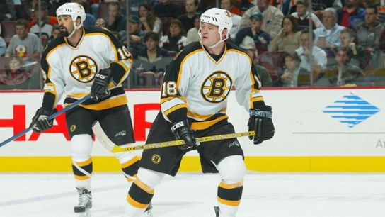 Ian Moran: On playing hurt in hockey - and not other sports (carpal tunnel?!) - and tough teammates taken at BSJ Headquarters (Bruins)