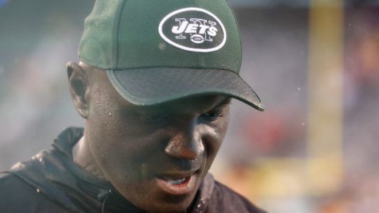 On The Beat: 5 questions with New York writer Manish Mehta - 'Jets should be sued for negligence if they don’t make an aggressive run at Le’Veon Bell' taken at BSJ Headquarters (Patriots)
