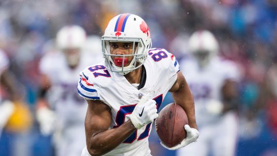 Patriots reportedly bring in WR Jordan Matthews, TE Troy Niklas for a look taken at BSJ Headquarters (Patriots)