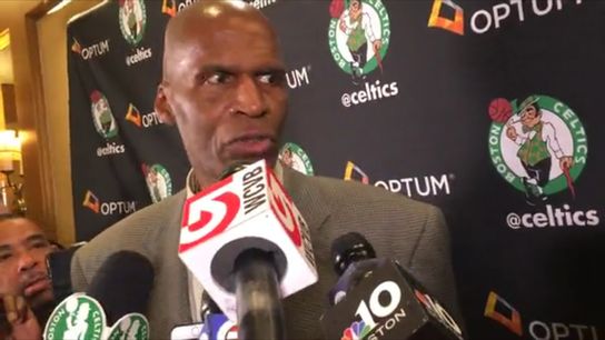 Video: Robert Parish calls Paul Pierce the greatest offensive Celtic player ever taken at Four Seasons Hotel (Celtics)
