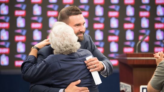 Ninkovich explains why he retired taken at Gillette Stadium (Ninkovich retires)