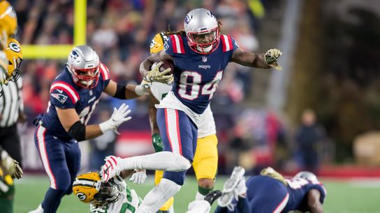 Just like we all thought before the season: RB Patterson, Josh Gordon carry Patriots offense taken at Gillette Stadium (Patriots)