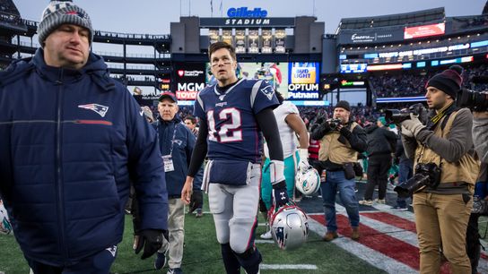 Dr. Flynn: There's little doubt Tom Brady is dealing with a physical issue, but that doesn't explain everything taken at BSJ Headquarters (Patriots)