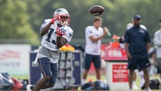 Patriots Camp Report 08.14.18: Dorsett OK after scare, pass offense struggles again taken at Gillette Stadium (Patriots)