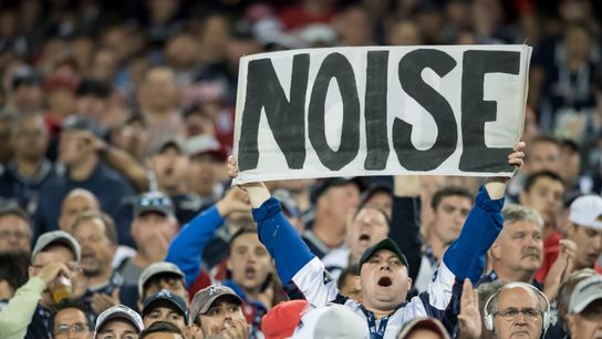 Live Q&A: Miguel Benzan (aka PatsCap) on the Patriots' financials, 4 p.m. taken at BSJ Headquarters (Patriots)