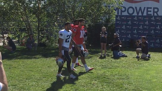 Video: Backup quarterbacks hit field Sunday morning taken at Gillette Stadium (Patriots)