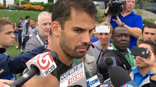 Video: Eric Decker on getting acclimated to the Patriots' passing game taken at Gillette Stadium (Patriots)