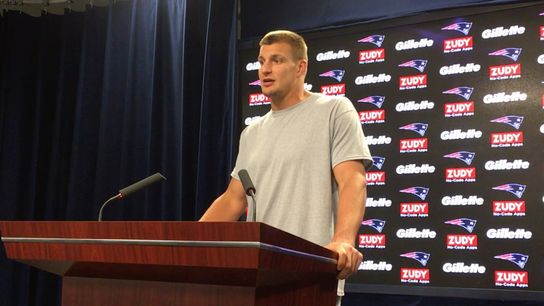 Video: Rob Gronkowski discusses the comments made by his brother Chris taken at Gillette Stadium (Patriots)