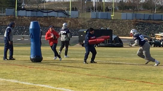 Video: Patriots defenders kick off practice with pass-rush drills taken at Gillette Stadium (2018 AFC Playoffs)