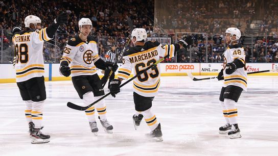 BSJ Game Report: Bruins 4, Maple Leafs 2 - B’s strong 3rd period, complete effort snaps losing streak taken at BSJ Headquarters (Bruins)