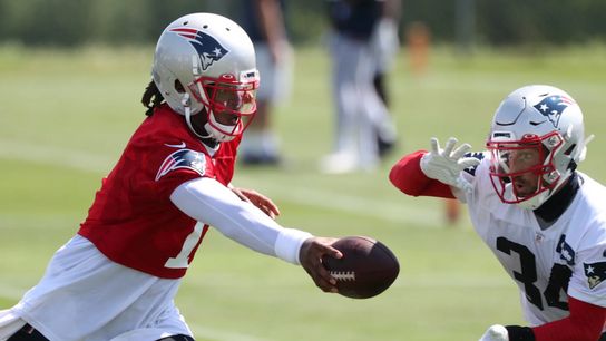 Patriots start practices away from sight with all 3 veteran QBs on the field taken at BSJ Headquarters (Patriots)