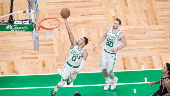 Bedard's Daily Briefing 12.20.18: Celtics lose to the ... Suns? Baynes out, Timelord in? Bruins up taken at BSJ Headquarters (Regular Features)