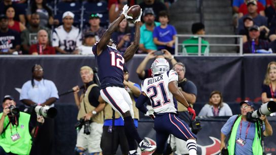 Breakdown: Patriots defense vs. Texans taken at BSJ Headquarters (Patriots)