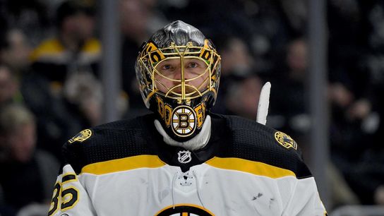 BSJ Daily Briefing 11.22.17: Boston win streak on line tonight with C's, B's taken at BSJ Headquarters (Regular Features)