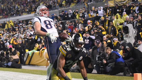 Patriots hang on for dramatic 27-24 win over Steelers taken at Heinz Field (Patriots)