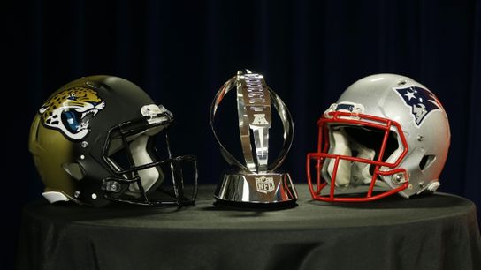 First and 10: Tom Brady's teammates think he's handsome taken at BSJ Headquarters (2017 AFC Championship)