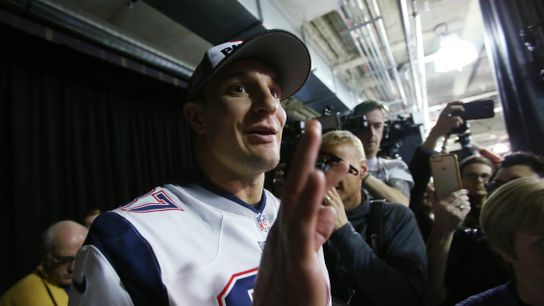 Patriots finish last practice of season with perfect attendance in final tuneup for Eagles taken at Mall of America (Patriots)