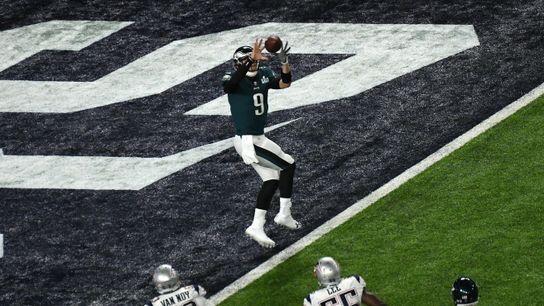 Notebook: Former officiating chief says 'Philly Special' was illegal formation taken at BSJ Headquarters (Patriots)