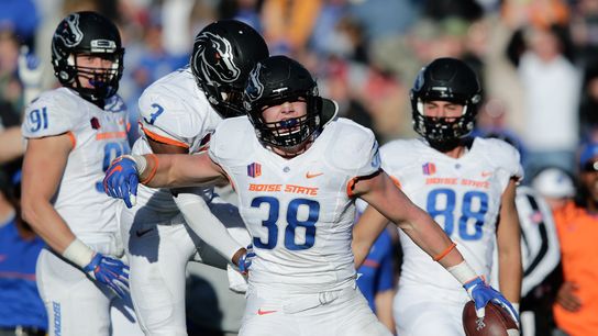 Could Patriots' LB corps get a boost from likes of Boise State's Leighton Vander Esch? taken at BSJ Headquarters (NFL DRAFT COVERAGE)