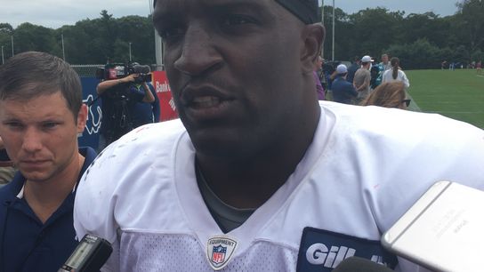 Patriots notebook: Dont'a Hightower defends David Harris taken at Gillette Stadium (Patriots)