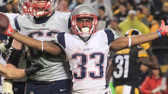 After his career-best 2017, Titans make Dion Lewis one of NFL's highest-paid RBs taken at BSJ Headquarters (Patriots)