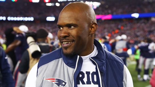 Bedard: Brian Flores has his coming out party as Patriots defense matched Rodgers' wits taken at Gillette Stadium (Patriots)