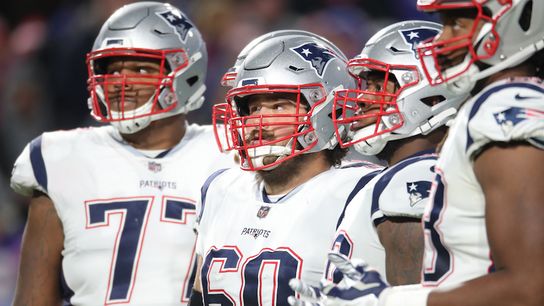 Logan Mankins among ex-Patriots' offensive linemen backing current group taken at Gillette Stadium (2018 AFC Playoffs)