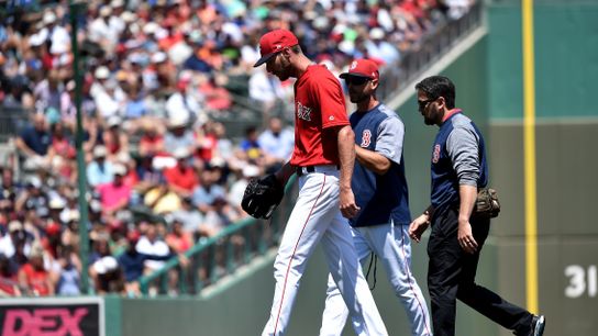 Chris Sale can't elude comebacker, but appears to have dodged major injury taken at jetBlue Park (Red Sox)