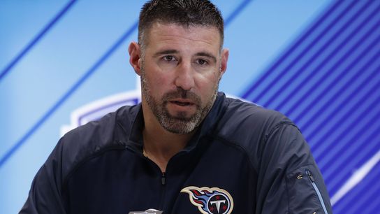 First and 10: Who will get Patriots Hall call? Plus countdown to the draft, lots of links, and more taken at BSJ Headquarters (Patriots)