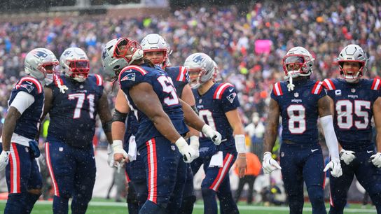 Giardi: For Patriots offensive line, 'adjust' has been they key word taken at Gillette Stadium. Photo by (USA Today Kirby Lee)