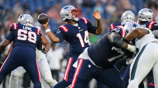 Giardi: Thoughts on the QB position, and one Patriots lineman trying to make a home for himself taken at Gillette Stadium (Patriots)