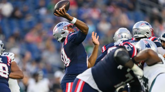 Giardi: NFL Notebook - Jacoby Brissett, Patriots first-team offense has work to do, plus an AFC East checkup taken at BSJ Headquarters (Patriots)