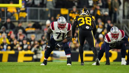 NFL Notebook: Giardi - 'Big Mike' should be a part of the Patriots' future plans taken at Gillette Stadium (Patriots)