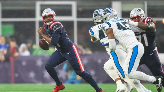 Giardi: NFL Notebook - Patriots offensive line holding group back taken at BSJ Headquarters (Patriots)