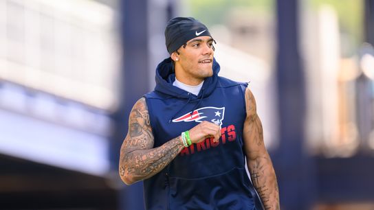 Giardi: Gonzalez doesn't like 'narrative' around him, but excited for a return taken at Gillette Stadium (Patriots)