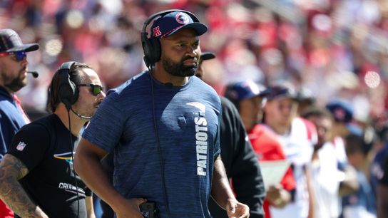 Giardi: Mike's Musings on a coaching staff leaving a lot to be desired; plus, an unproductive WR room taken at BSJ Headquarters (Patriots)