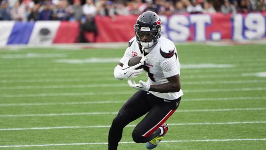 Giardi: Vrabel talks about Diggs addition taken at BSJ Headquarters (Patriots)