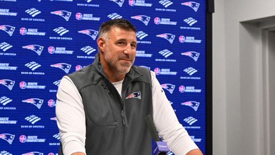 Giardi: NFL Notebook - Being reasonable when it comes to the Patriots schedule' plus, the Bengals repeat their same mistakes taken at BSJ Headquarters (Patriots)