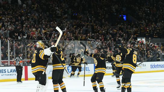 Final: Bruins 4, Blackhawks 3 (F/OT) - Fraser Minten scores game-winning goal in overtime taken at BSJ Headquarters (Top Bruins)