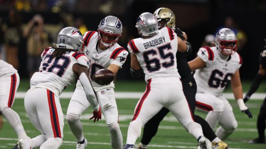 Giardi: Mike's Musings on a rushing attack stuck in mud; plus, time to talk contract extension for one defender taken at BSJ Headquarters (Patriots)