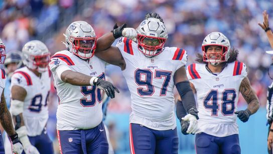 Giardi: NFL Notebook - Pats DL must pick it up in Williams' absence; plus, we've officially reached 'hot seat' season taken at BSJ Headquarters (Patriots)