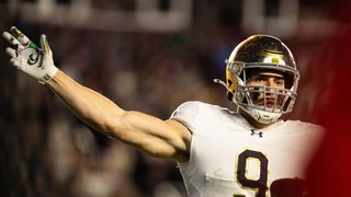 Giardi: Patriots continue to build depth, drafting a 'tremendous athlete' at TE in round 3 taken at BSJ Headquarters (Patriots). Photo by (USA Today Network)